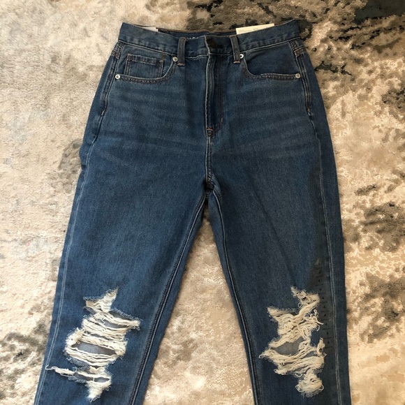 American Eagle distressed mom jeans - Picture 3 of 9